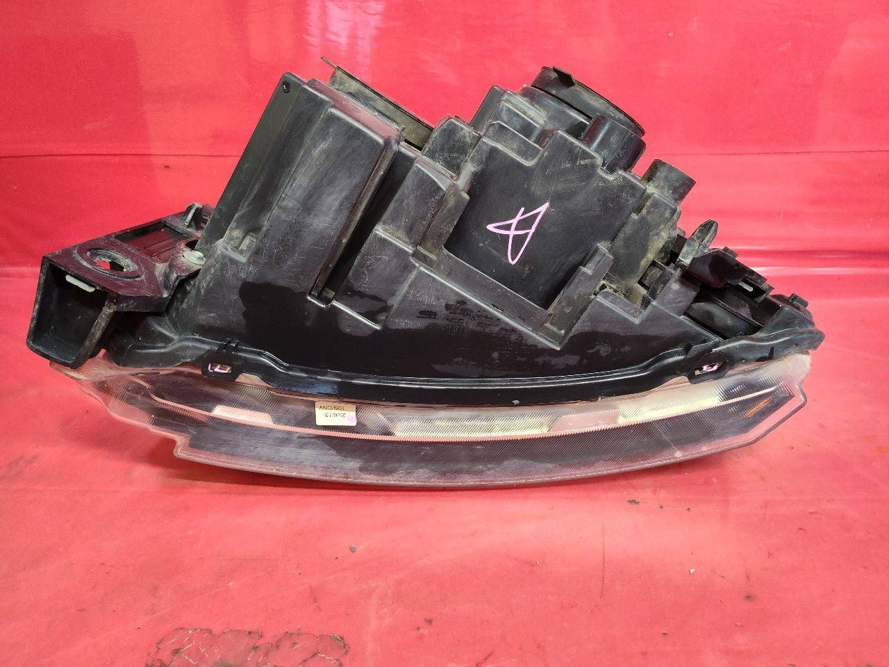 2011-2013 Land Rover LR3 Right Passenger HALOGEN Headlight Lamp w/ SIGNATURE