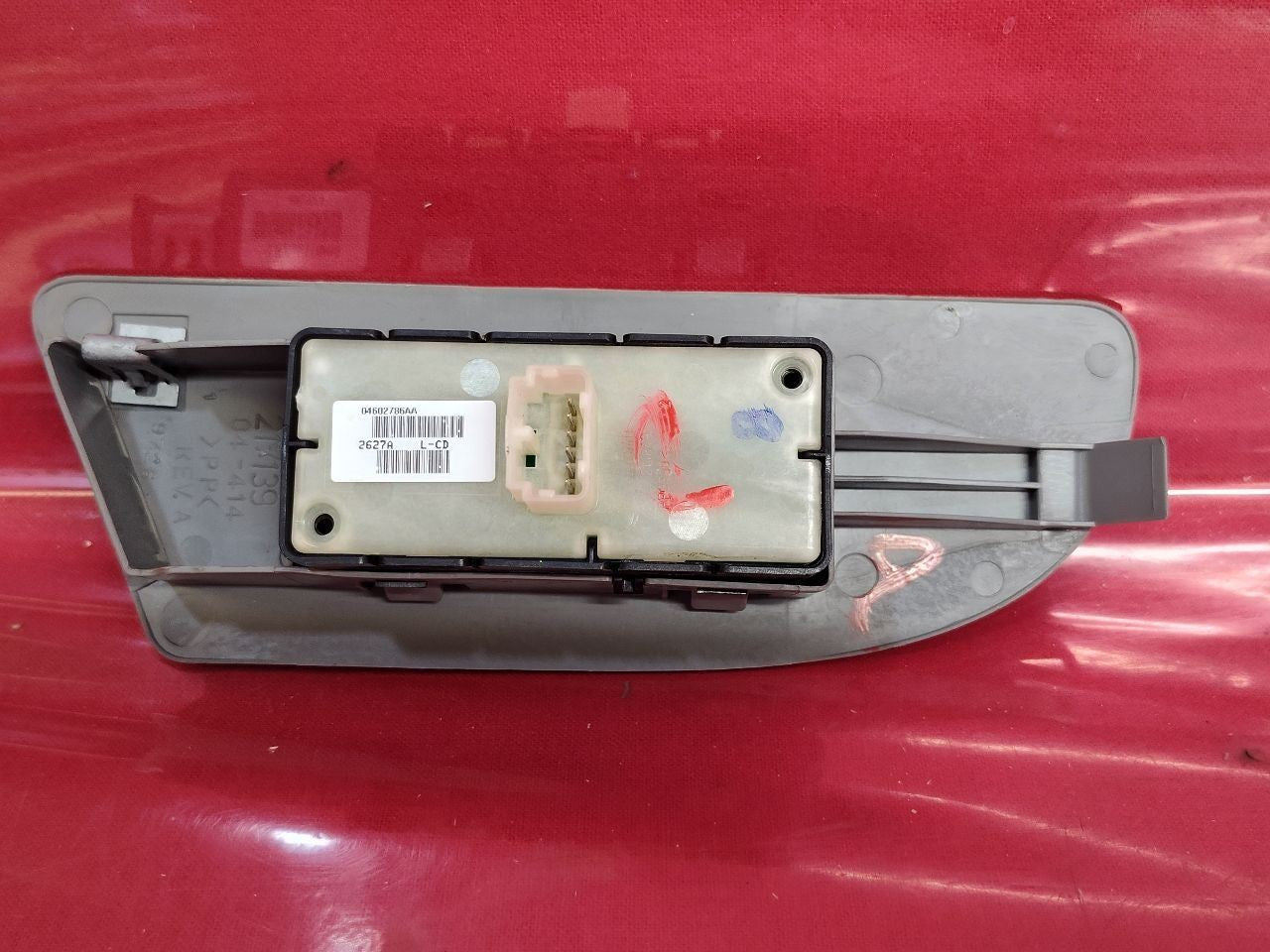 2007-2009 Dodge Durango FRONT RIGHT PASSENGER Door Window Lock Switch w/ Bezel