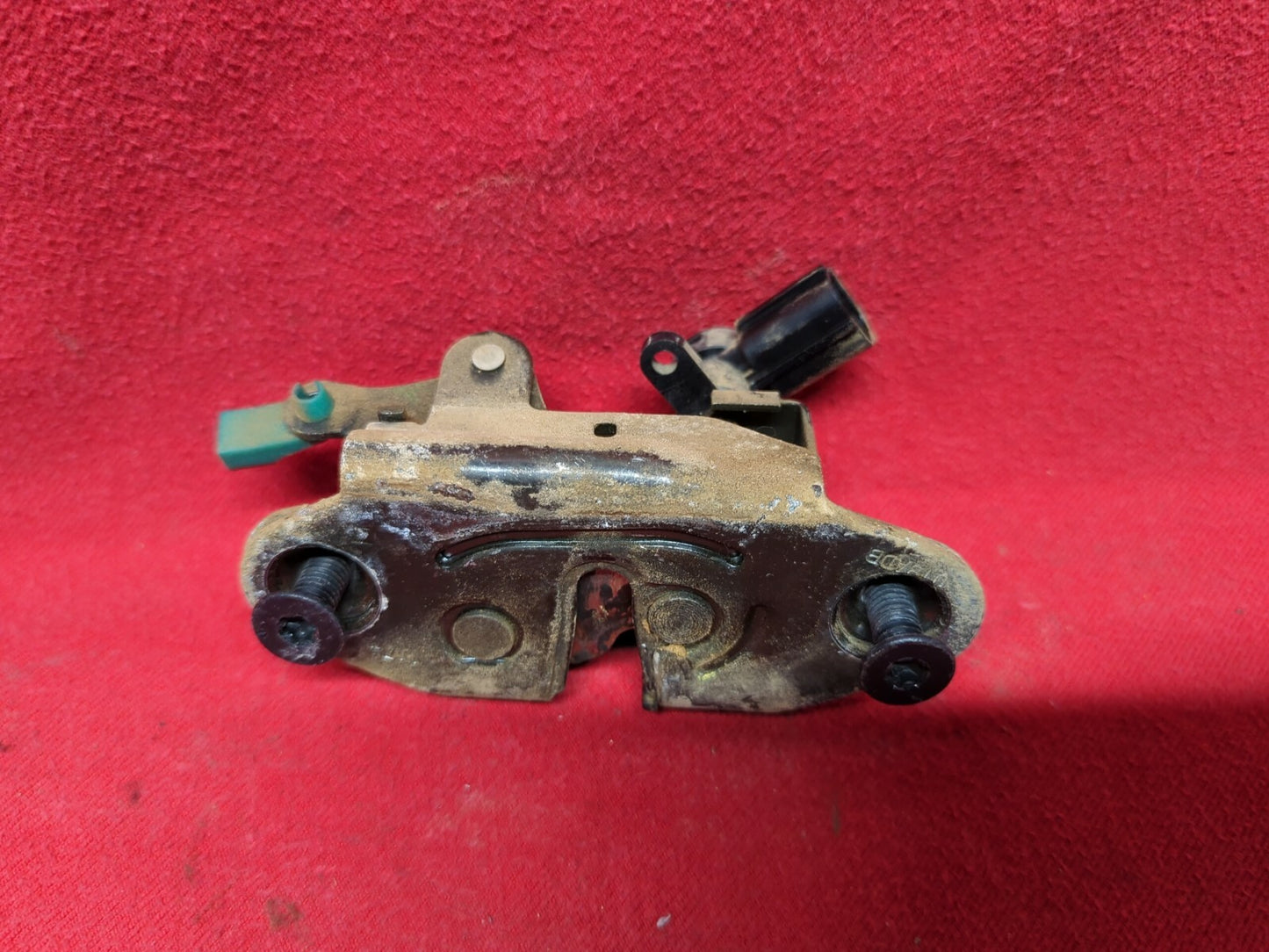 2001 2002 2003 2004 Chrysler PT Cruiser Liftgate Hatch Trunk Latch Lock Actuator