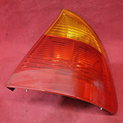 BMW - E46 325i Passenger / Right Tail Light Lamp SW / Wagon - 63216905628