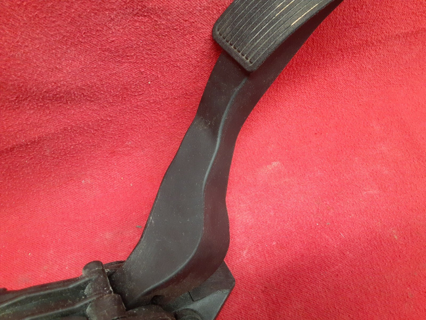 2007 - 2011 Chevrolet Chevy GMC Cadillac Hummer Accelerator Pedal Travel Sensor