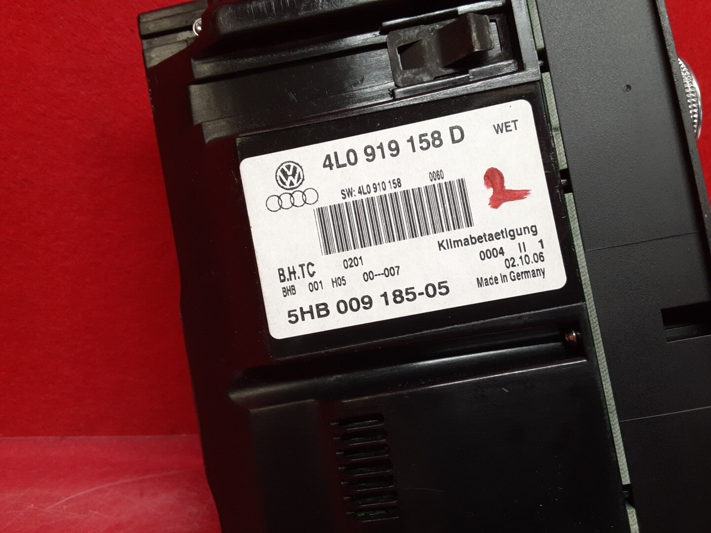 2007 - 2009 Audi Q7 REAR HVAC Climate Control Display Unit w/ HEATED Seats