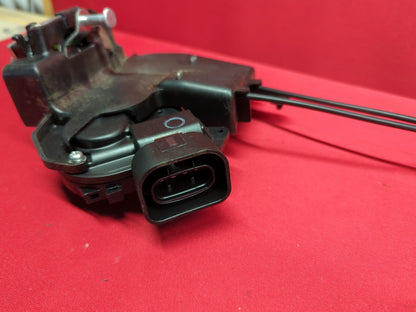 2001 - 2007 REAR RIGHT Door Latch Lock Actuator Assembly w/ Cables 69050-48030