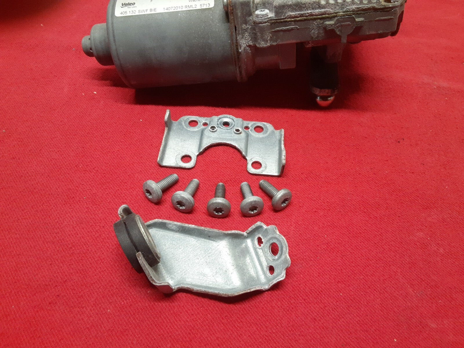 2010 2011 2012 Audi S5 Windshield Wiper Linkage Transmission Motor 8T1-955-119-D