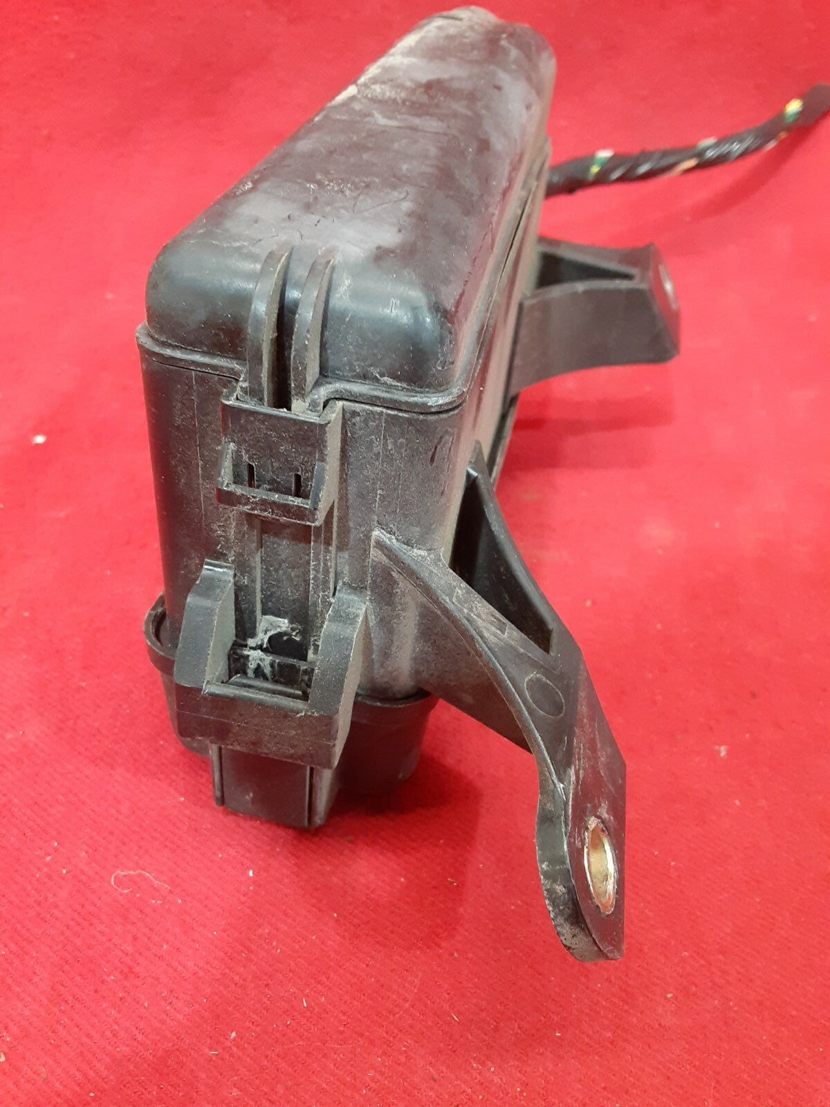 2001 2002 2003 - Toyota Prius - Engine Compartment Relay / Fuse Box / Block