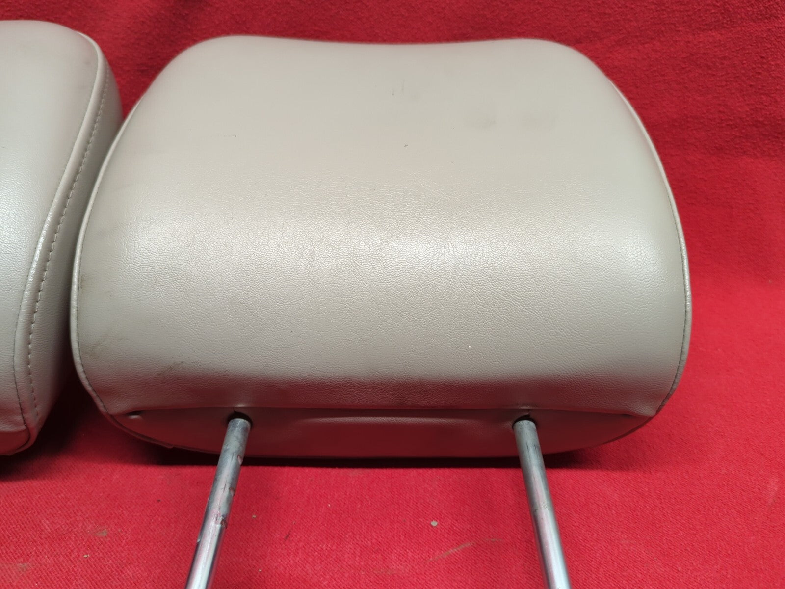 2006 Chrysler Pacifica FRONT LEFT & RIGHT Headrests Premium Leather Light Taupe