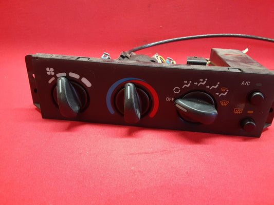 1995- 1999 Chevrolet Cavalier HVAC Climate Control Dash Unit 52481512