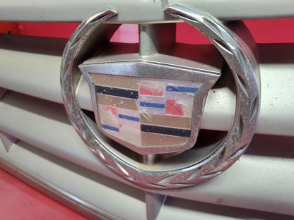 2002 2003 Cadillac Escalade / EXT Front Bumper Grill Grille   11U - Silver Sand