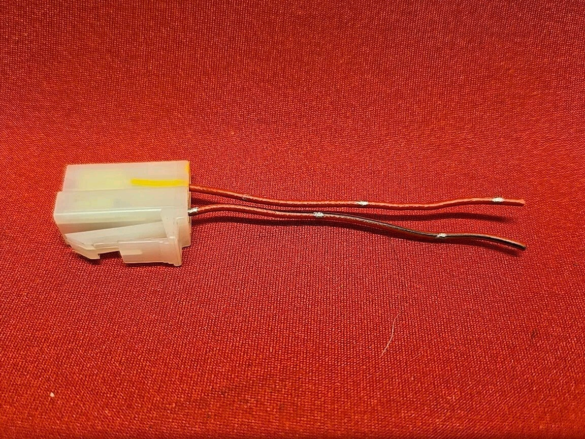 2001 - 2006 Mitsubishi Montero LIMITED/XLS Roof Dome Reading Light Lamp PIGTAIL