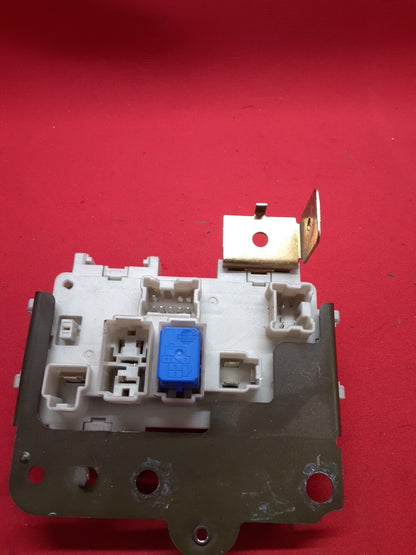 2006 Nissan Xterra Cabin Body Fuse Junction Block OEM
