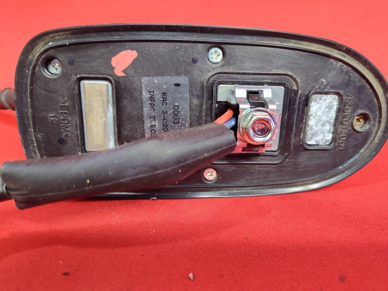 2015 Chevy Chevrolet Spark EV AM/FM Radio GPS Antenna Base w/ Mast 95430003