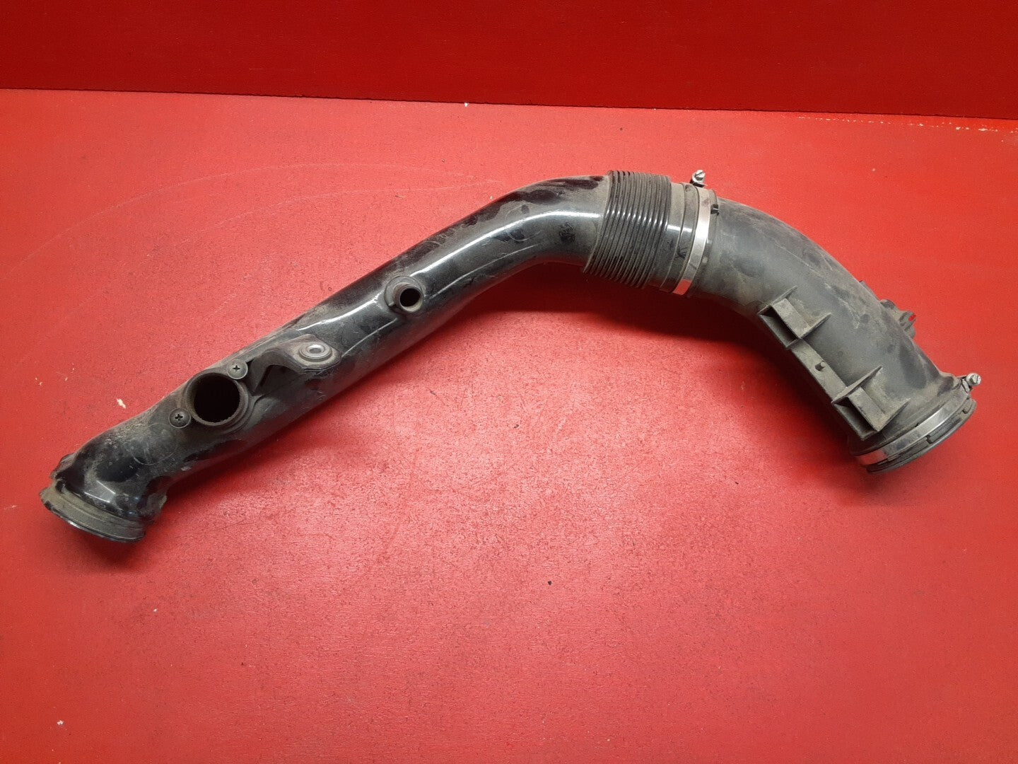 2010-2017 BMW 535i GT Upper Air Cleaner Duct Intake 3.0L turbo 13717583726