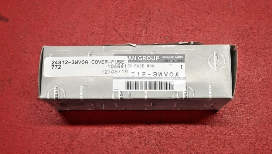 2013-2017 Infiniti Fuse Box Cover 24312-3WV0A