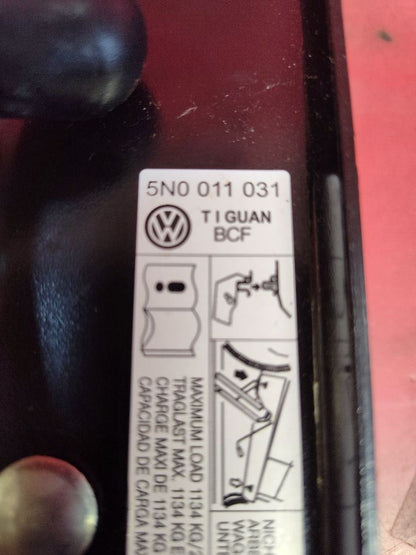 2009-2018 VW Volkswagen Tiguan Emergency Spare Tire Pinch Bottle Jack Tool Set