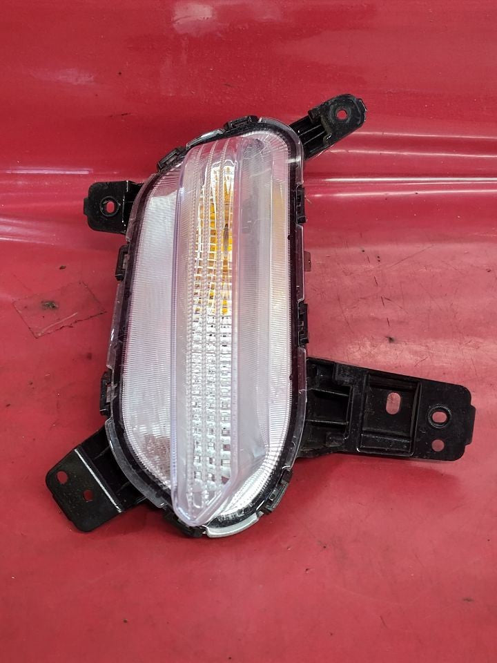 2019-2021 Kia Forte FRONT LEFT DRIVER Turn Signal Corner Lamp w/ Bezel