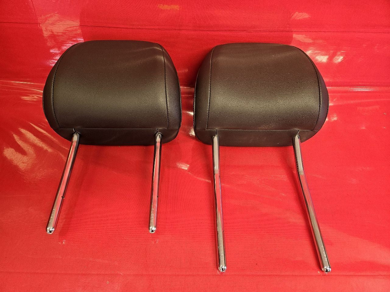 2019-2021 VW Volkswagen Tiguan SE, SEL, SE R-Line FRONT Left Right Headrest Set