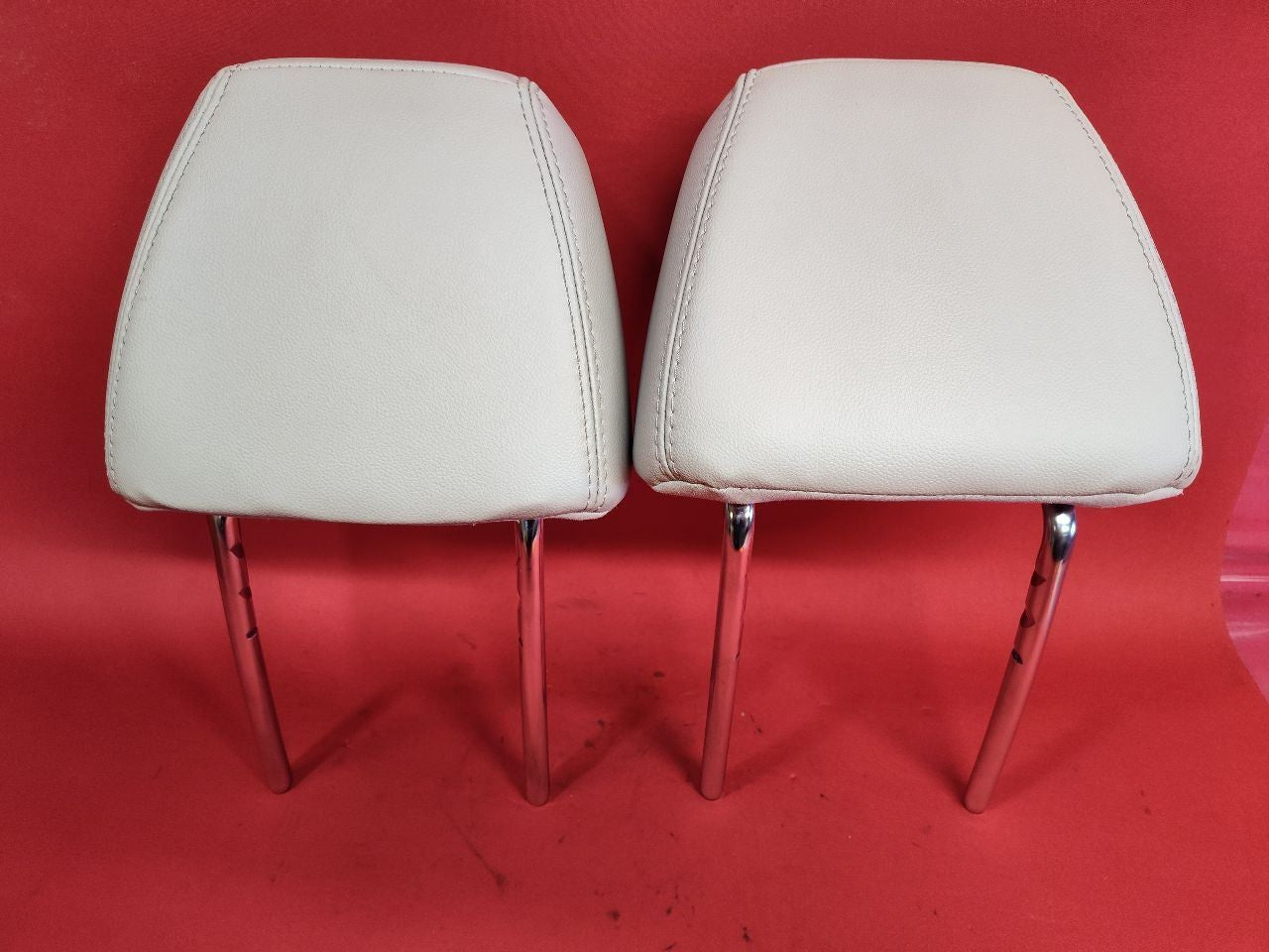 2013 2014 Ford Focus FRONT Left Right Seat Headrest Set Medium Stone LEATHER