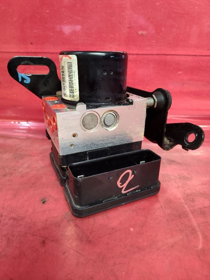 2006 2007 Jeep Grand Cherokee / Commander Hydraulic ABS Anti-Lock Brake Pump