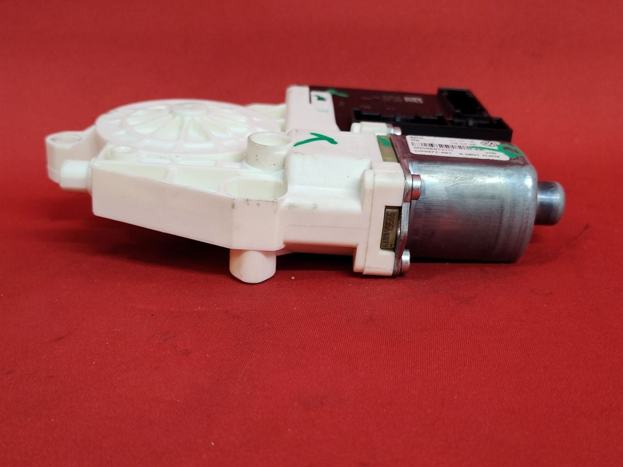 2012-2018 VW Volkswagen Tiguan FRONT LEFT DRIVER Door Power Window Motor