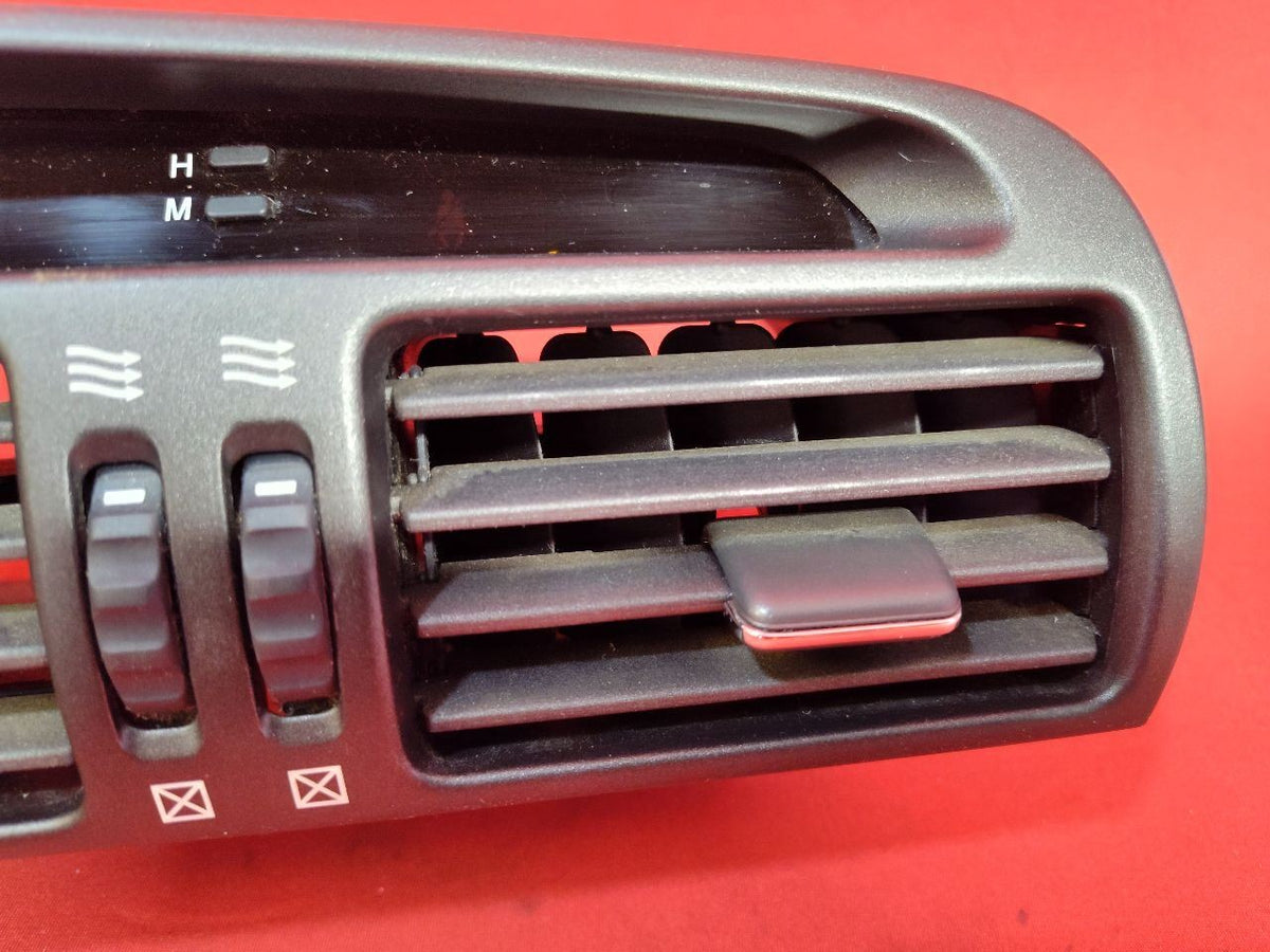 1998-2005 Lexus GS300 / 01-05 GS430 Center Dash Air Vent Hazard Switch Bezel