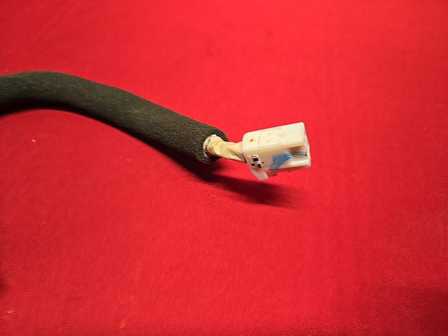 2000-2003 Lexus RX300 Left / Right INNER Backup Tail Light Lamp - WIRING HARNESS