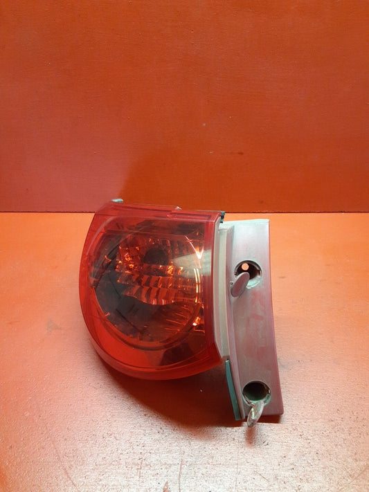 2009-2012 Chevrolet Chevy Traverse LEFT DRIVER OUTER Tail Light Lamp 15912687