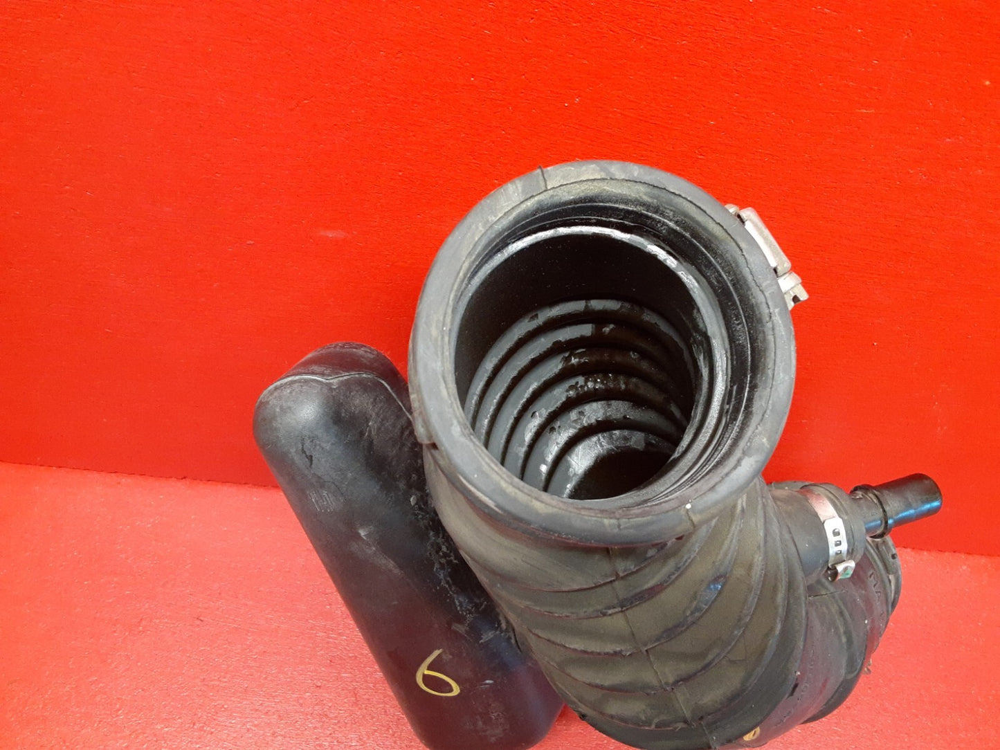 2008 - 2012 Ford Escape Hybrid Engine Air Intake Duct Tube Resonator Hose