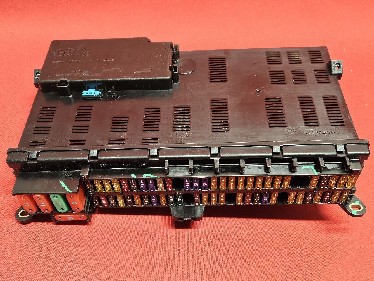 2006 Range Rover V8 Supercharged Interior Under Dash Instrument Panel Fuse Box