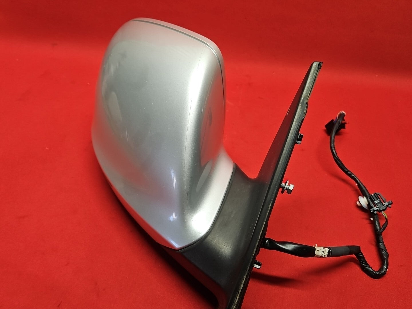2007 - 2010 Audi Q7 Right Passenger Door Mirror w/ Mem, Lane, Fold - LY7W Silver