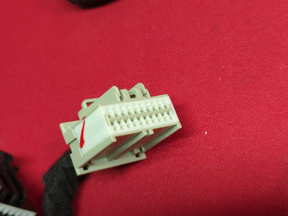 2010 - 2016 - GM Keyless Entry Module / BCM - 13578644 - 5DK 009703-01  PIGTAILS