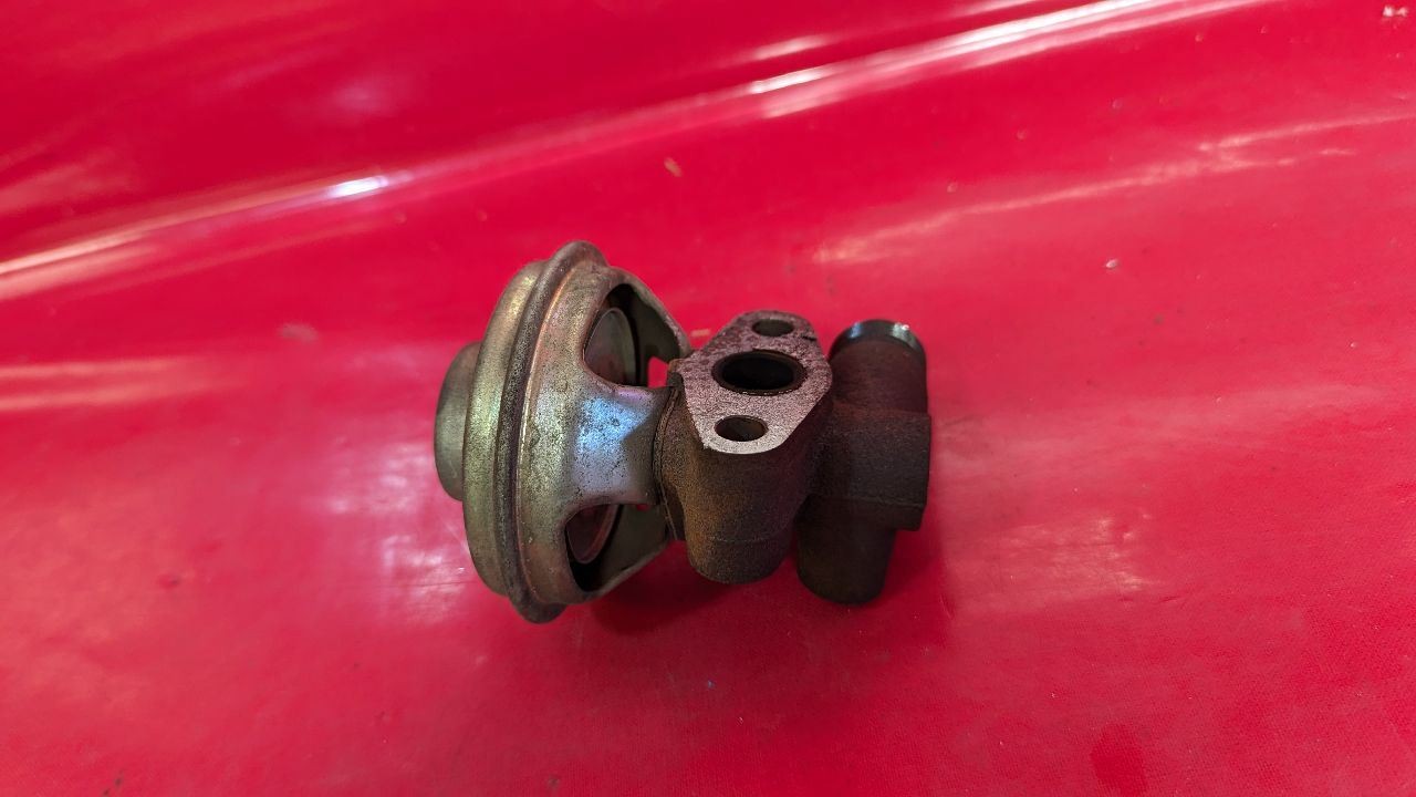 1998-2004 Nissan 1998-2000 Infiniti V6 Exhaust Gas Recirculation EGR Valve