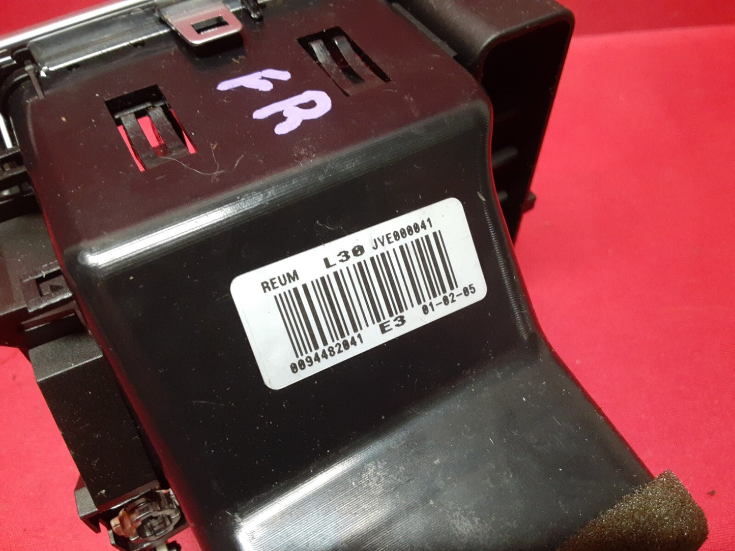 2003 - 2006 Range Rover HSE RIGHT OUTER Dash Air Vent Register JVE000041