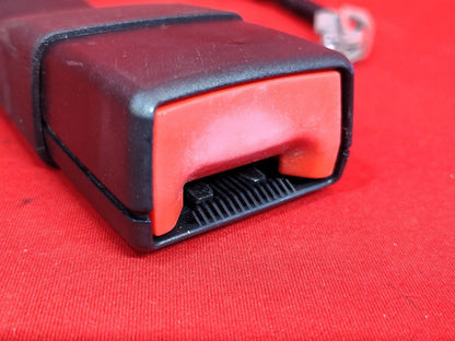 2012-2019 Fiat 500 Coupe FRONT RIGHT PASSENGER Traditional Seat Belt Buckle Blk