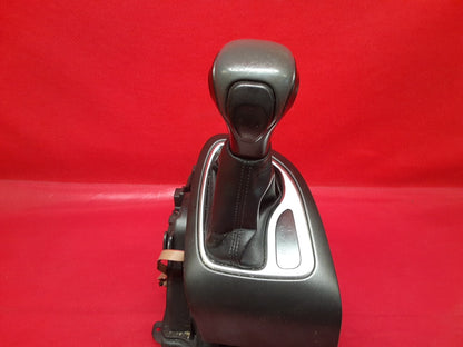 2013 Dodge Dart Automatic Transmission Floor Shifter Gear Selector W / Knob