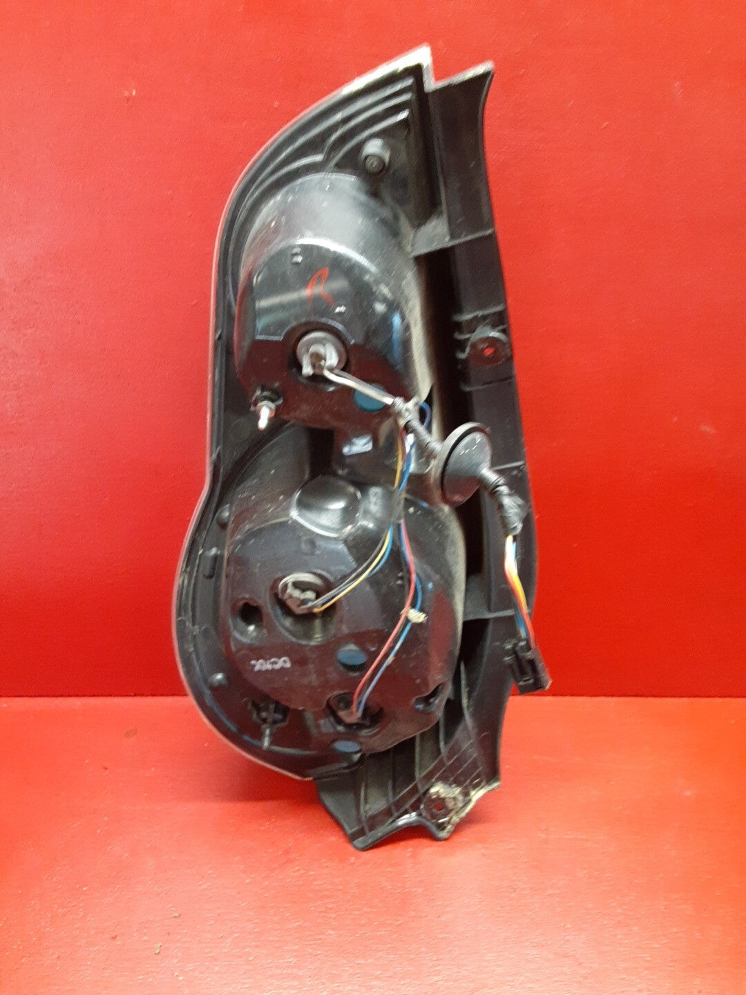 2013-2016 Chevrolet Spark RIGHT PASSENGER Tail Light Taillight Lamp 42441999