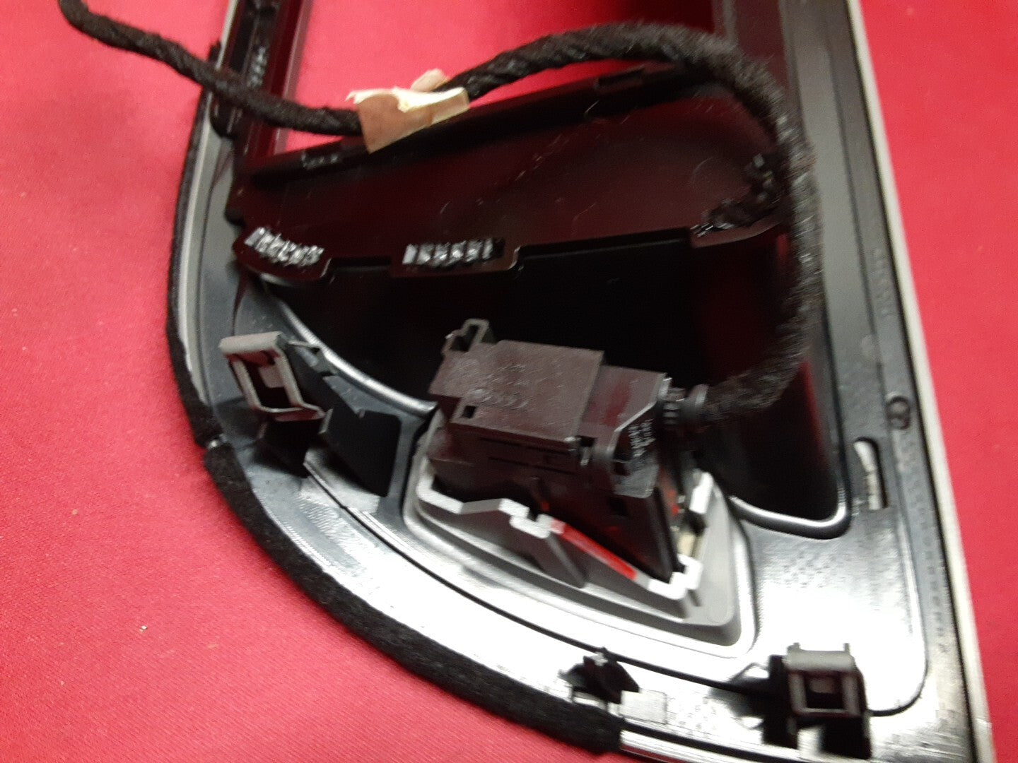 2009 - 2012 Audi A4 Quattro Center Dash Hazard Button Display Trim Bezel Silver