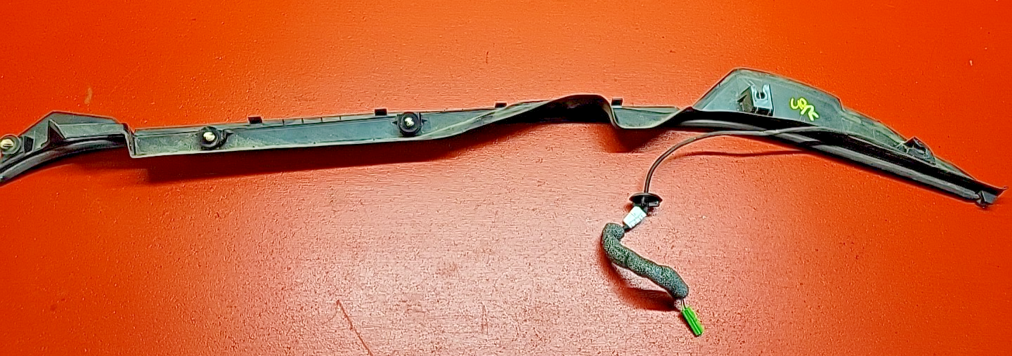 2013-2022 Land Rover Range Rover Liftgate Right Side Molding w/ Sensor LR139427