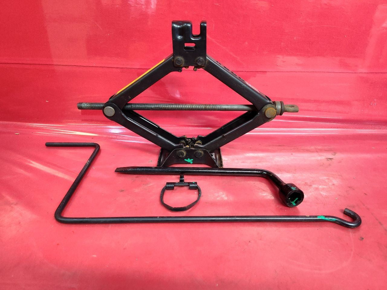 2005-2011 Toyota Sedan 05-06 Lexus ES330 Emergency Spare Tire Tool Jack Set