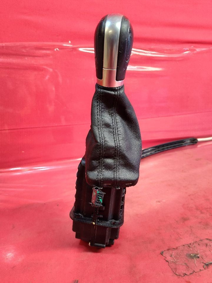 2017 Volkswagen VW Tiguan Automatic Transmission Gear Shifter Selector Lever