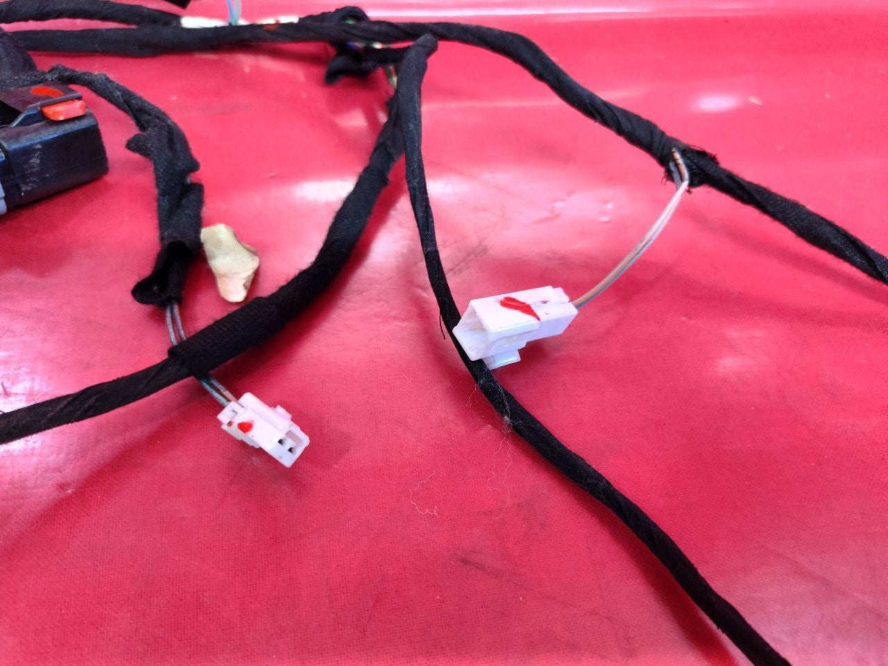 2011 2012 Chrysler 300 FRONT LEFT DRIVER Door Wiring Harness Complete