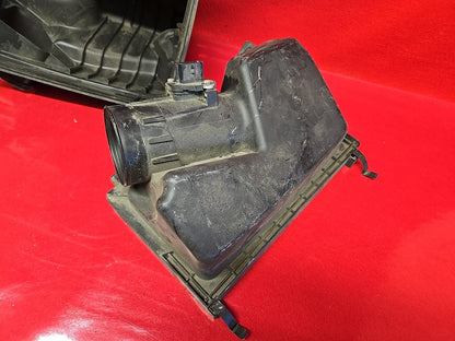 2013 Infiniti JX35 / 14-15 Infiniti QX60 Filter Housing Air Cleaner Box **TAB**