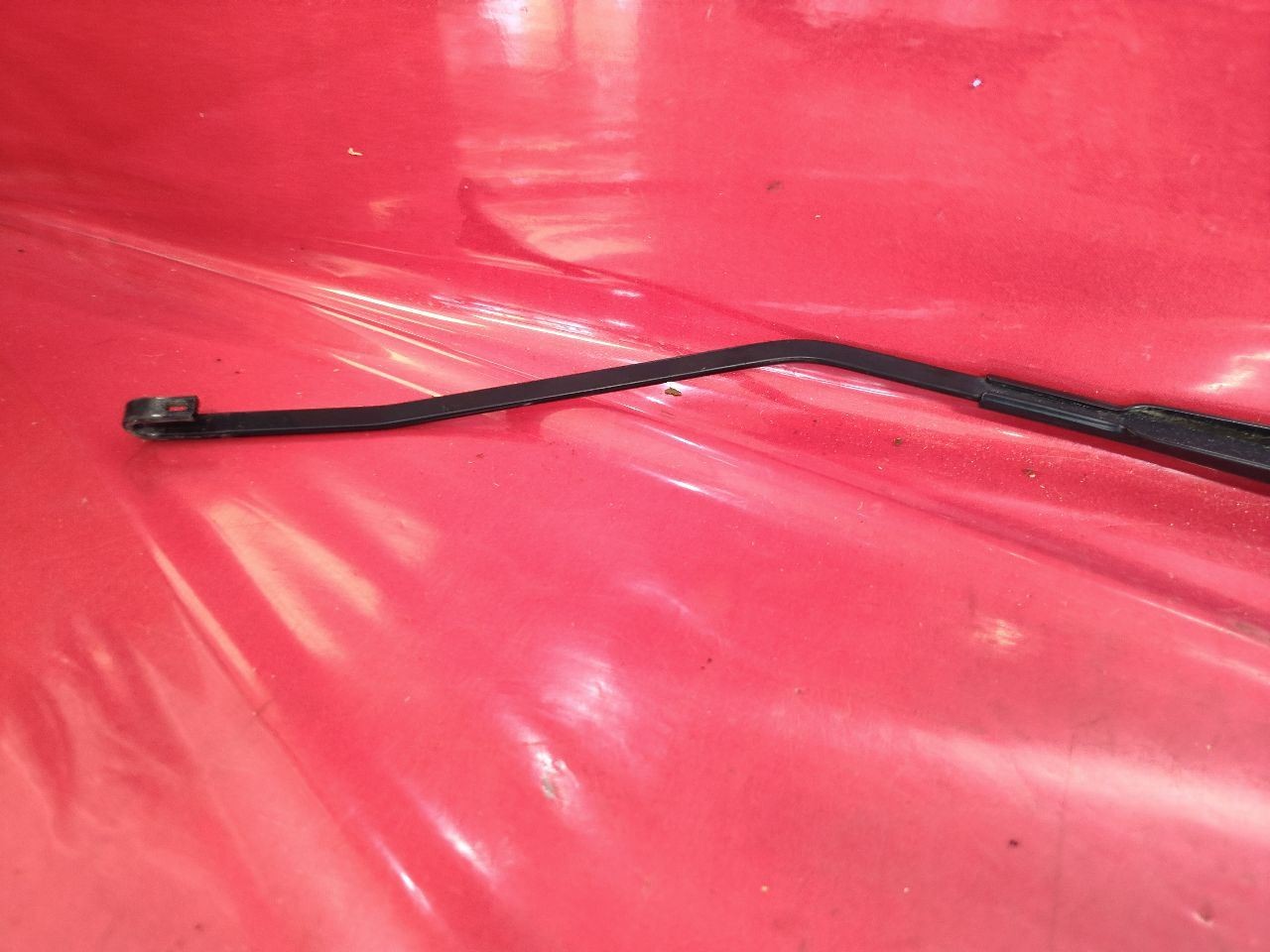 2012 - 2019 Fiat 500 / Fiat 500e Front Windshield Wiper Arms Left Right Set