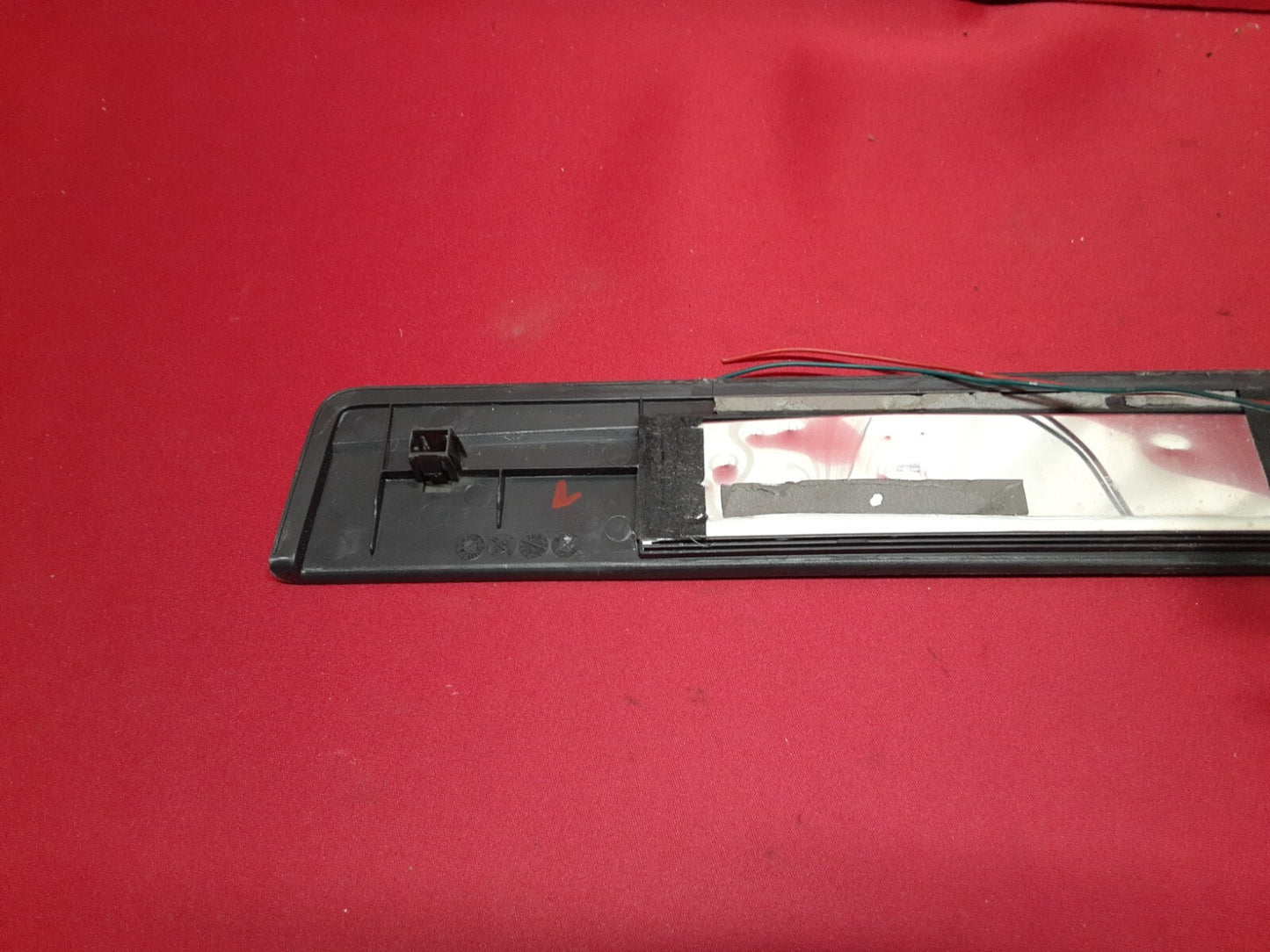 2008 - 2019 Infiniti FRONT RIGHT PASSENGER Lighted Scuff Kick Plate	769B0-1MA0A