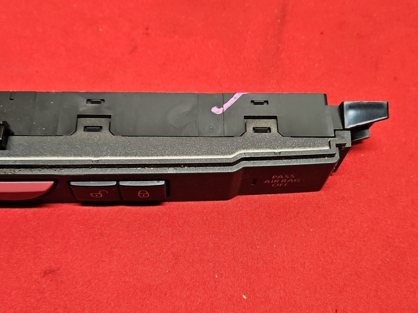 06 - 08 Land Rover Range Rover Sport HSE Dash Hazard / Door Lock Switch Panel