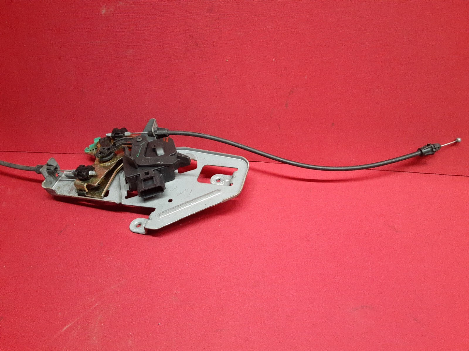 2001 - 2004 Jeep Grand Cherokee Liftgate Latch Lock Release Actuator 5018479AB