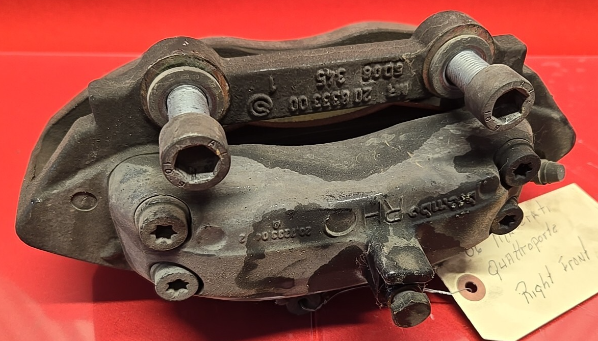 2003 - 2007 Maserati Quattroporte 07-13 GranTurismo FRONT PASSENGER Caliper
