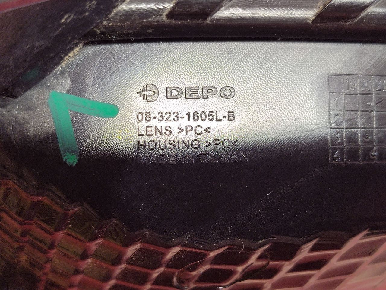 2019-2021 Kia Forte FRONT LEFT DRIVER Turn Signal Corner Lamp w/ Bezel