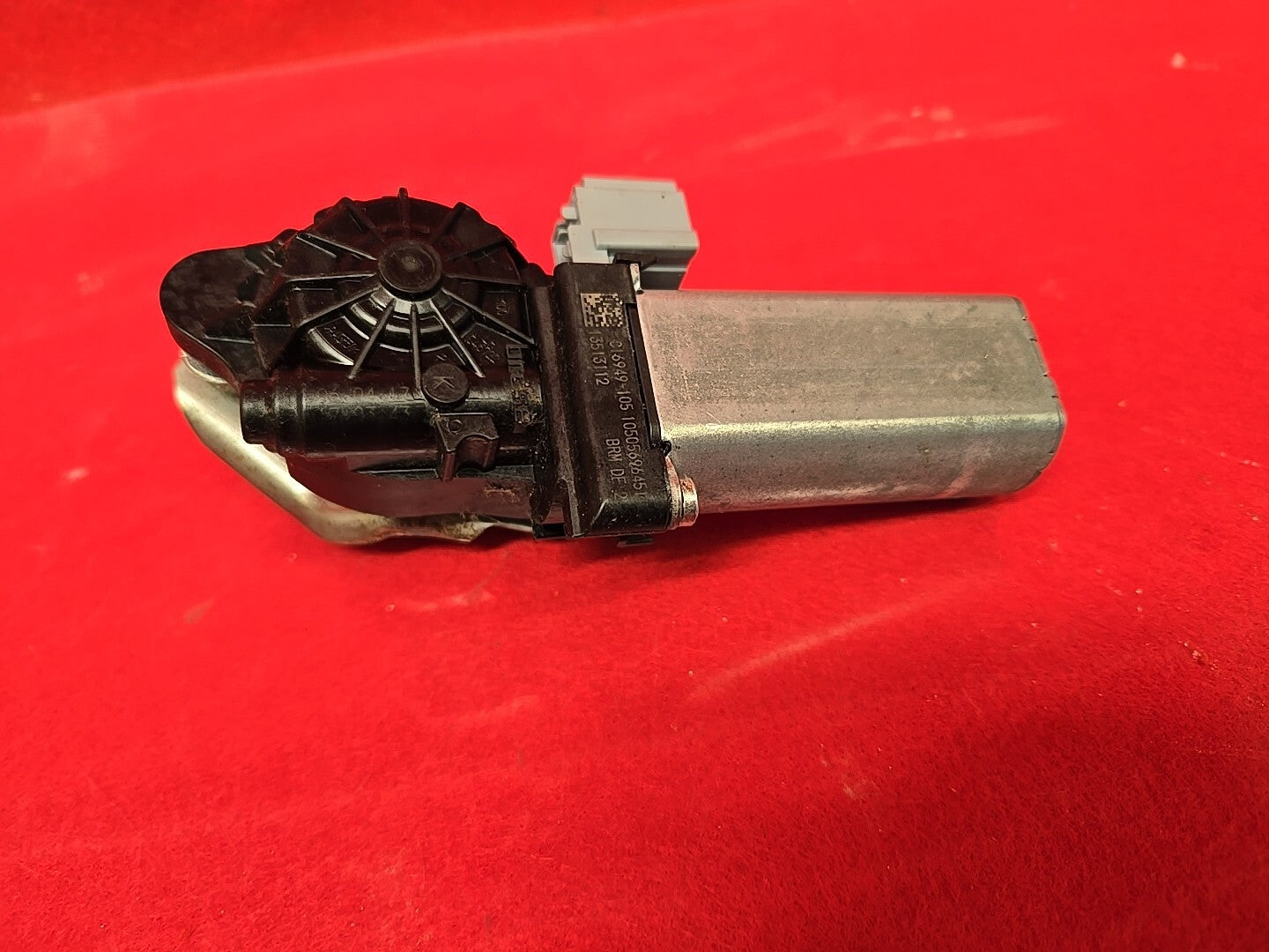 18-20 Buick Regal Sportback TourX 21-23 Envision LEFT DRIVER Recliner Motor