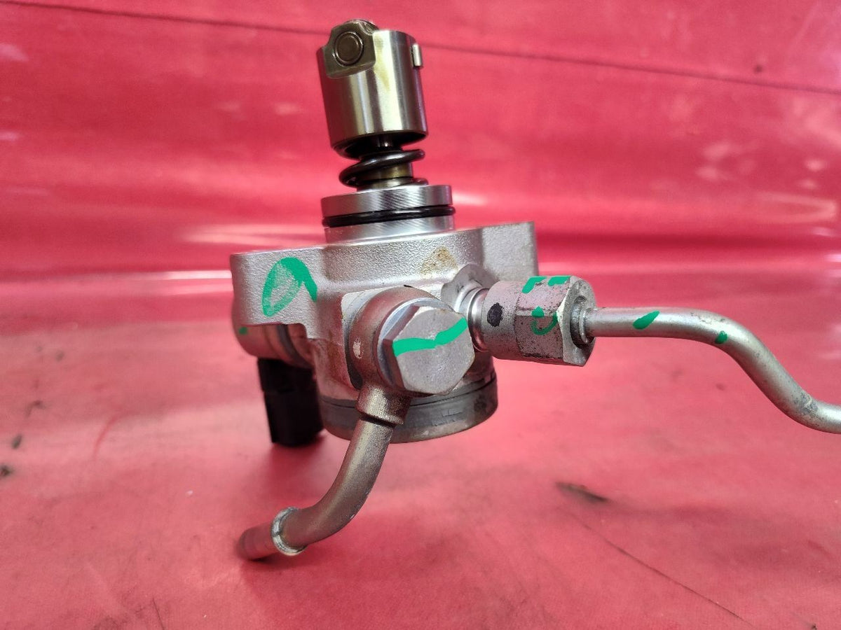 2012-2018 Mazda 3 6 CX-5 Engine Mounted High Pressure Mechanical Fuel Pump