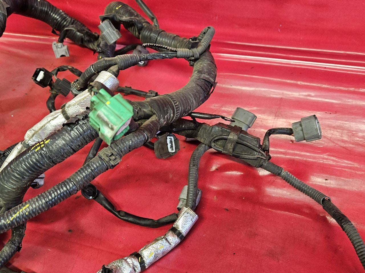 2011-2014 Nissan Juke 1.6L 2WD Auto Trans MR16DDT Engine Block Wiring Harness